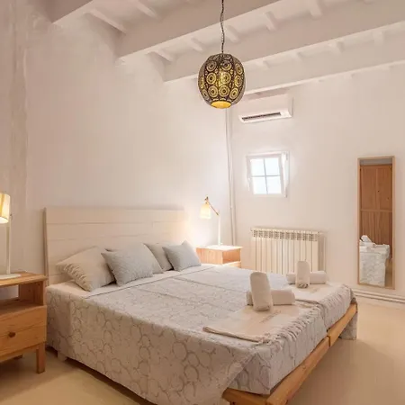 Holiday home Borras By 3villas Llumesanas
